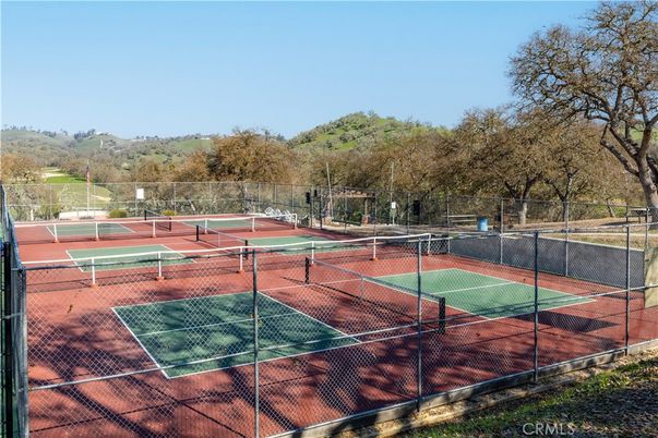 Exterior, Tennis Courts