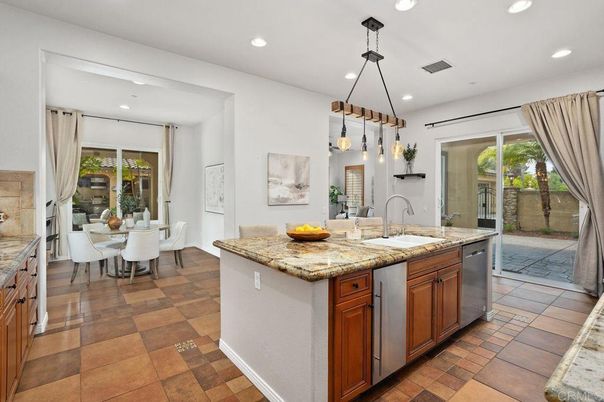Dining room, Interior, Kitchen, Pendant Lights, Recessed Lighting, Stainless Steel Appliances