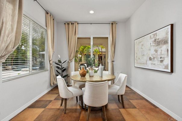 Dining room, Interior, Recessed Lighting