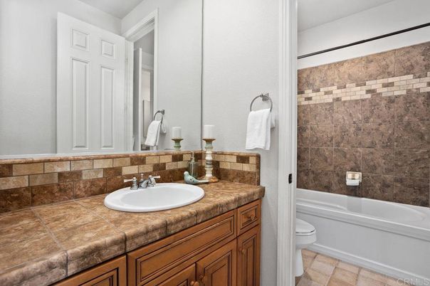 Bathroom, Interior, Tile Countertops
