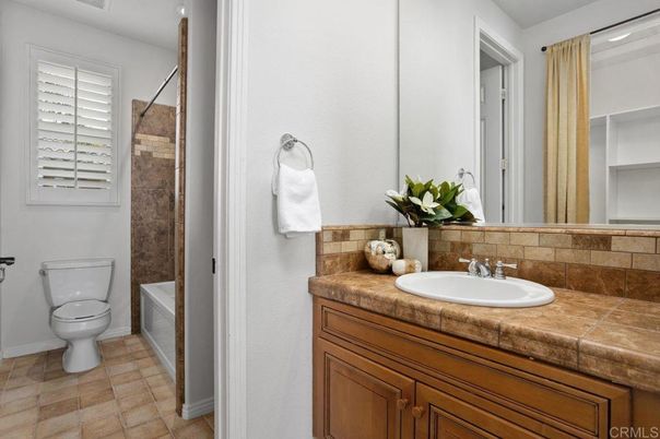 Bathroom, Interior, Recessed Lighting, Tile Countertops