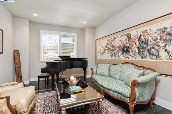 Interior, Living room, Piano, Recessed Lighting, Wood Texture Flooring