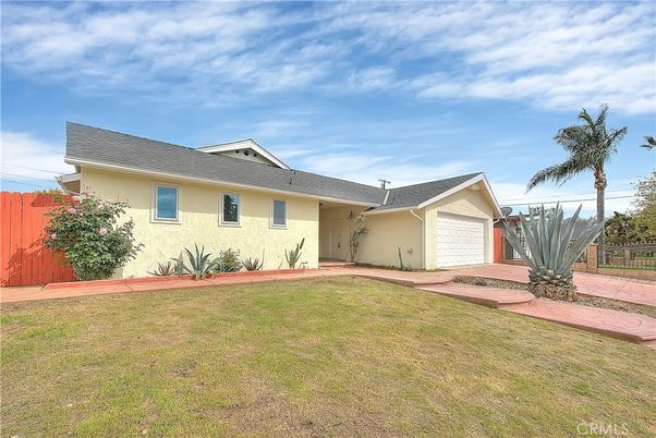 Backyard, Detached Garage, Exterior