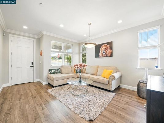 Interior, Living room, Pendant Lights, Recessed Lighting, Wood Texture Flooring