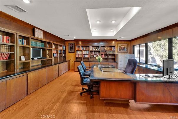 Home Office, Interior, Recessed Lighting, Wood Texture Flooring