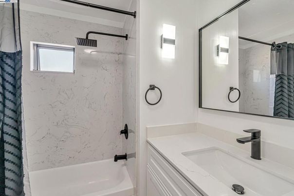 Bathroom, Interior, Marble Walls