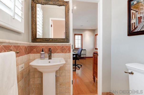Bathroom, Home Office, Interior, Recessed Lighting, Wood Texture Flooring