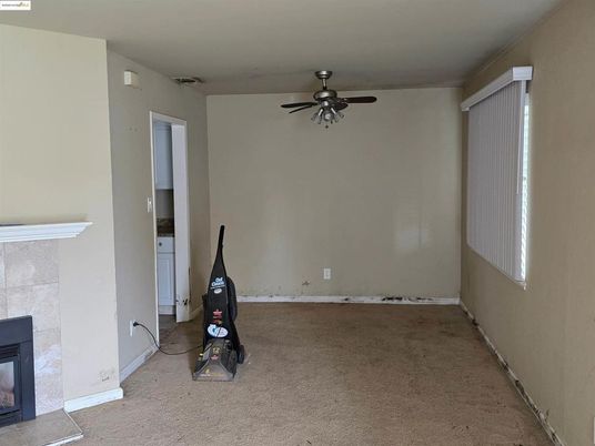 Empty room, Fireplace, Interior