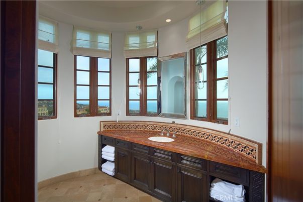 Bathroom, Interior, Recessed Lighting, Water