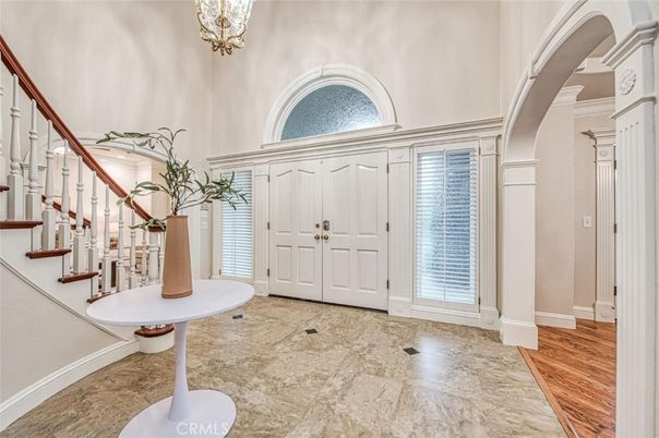 Chandelier, Interior, Wood Texture Flooring