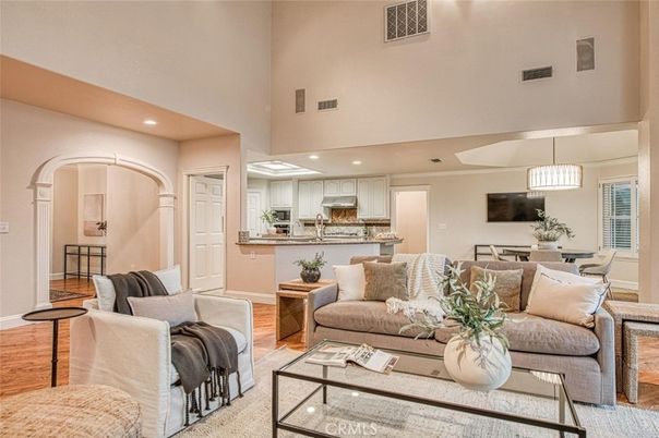 Dining room, Interior, Kitchen, Living room, Pendant Lights, Recessed Lighting, Stainless Steel Appliances, Wood Texture Flooring
