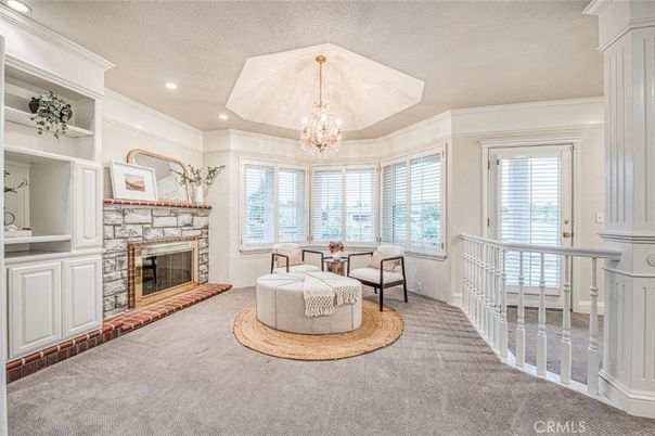 Chandelier, Fireplace, Interior, Recessed Lighting