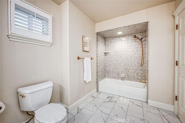 Bathroom, Interior, Marble, Recessed Lighting