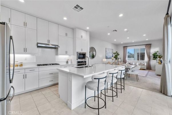 Dining room, Interior, Kitchen, Recessed Lighting, Stainless Steel Appliances