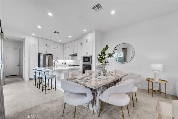 Dining room, Interior, Kitchen, Recessed Lighting, Stainless Steel Appliances