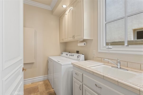 Interior, Recessed Lighting, Washer