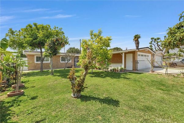 Backyard, Detached Garage, Exterior