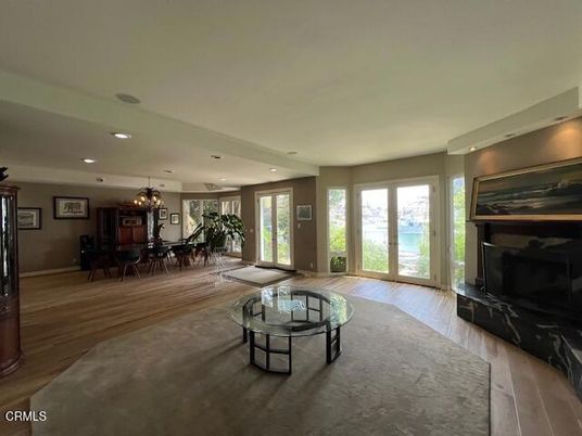 Chandelier, Dining room, Interior, Living room, Recessed Lighting, Wood Texture Flooring