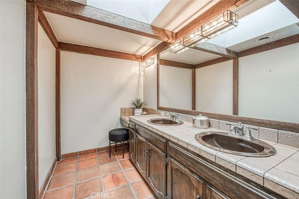 Bathroom, Dual Sink Vanities, Interior, Tile Countertops