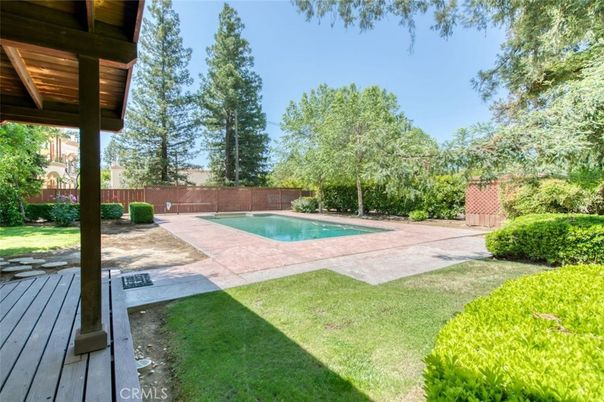 Backyard, Exterior, Pool