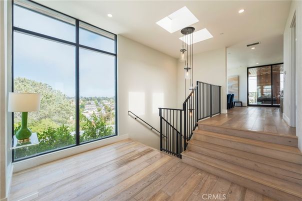 Interior, Pendant Lights, Recessed Lighting, Wood Texture Flooring