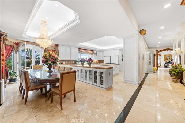 Chandelier, Dining room, Interior, Kitchen, Recessed Lighting