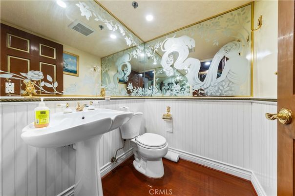 Bathroom, Interior, Recessed Lighting, Wood Texture Flooring