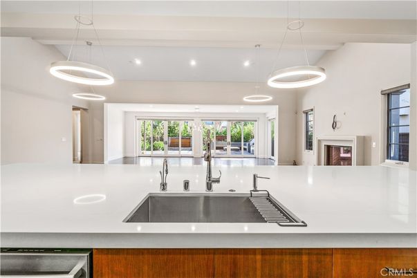 Fireplace, Interior, Kitchen, Pendant Lights, Recessed Lighting