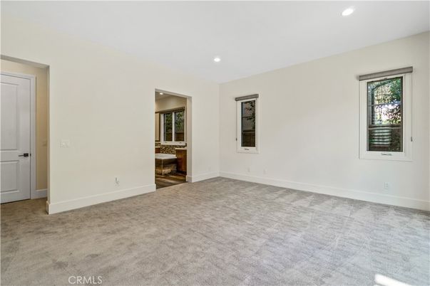 Bathroom, Empty room, Interior, Recessed Lighting