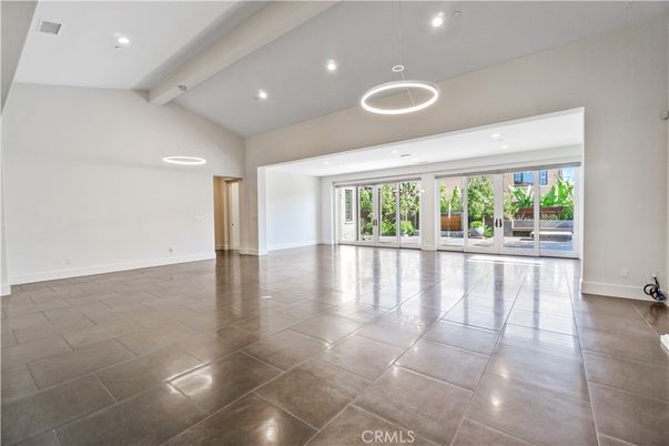 Empty room, Interior, Pendant Lights, Recessed Lighting
