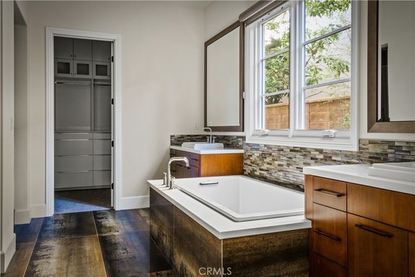 Bathroom, Dual Sink Vanities, Interior, Wood Texture Flooring
