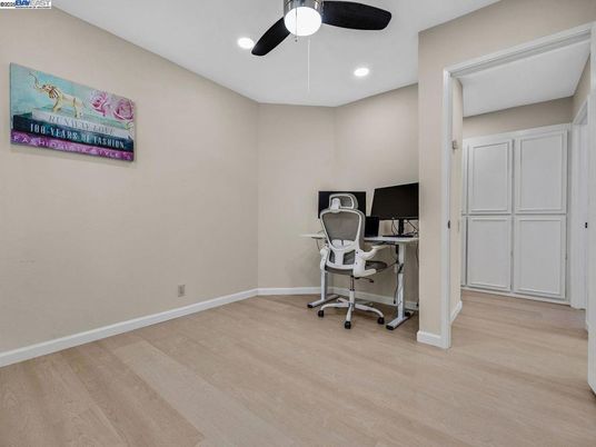 Home Office, Interior, Recessed Lighting, Wood Texture Flooring