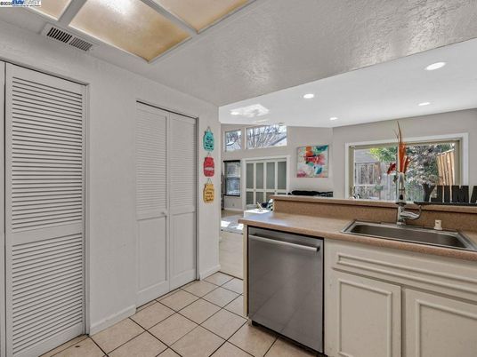 Interior, Kitchen, Recessed Lighting