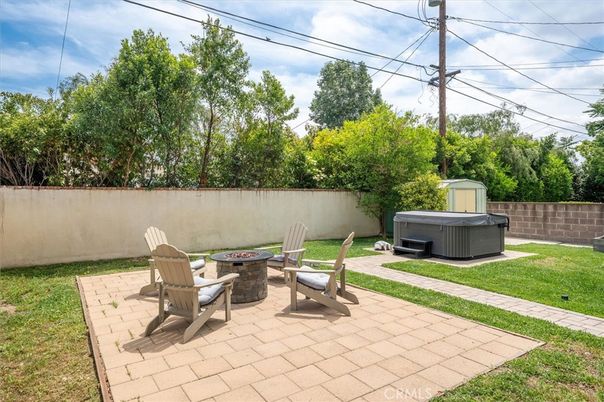 Backyard, Exterior, Hot Tub