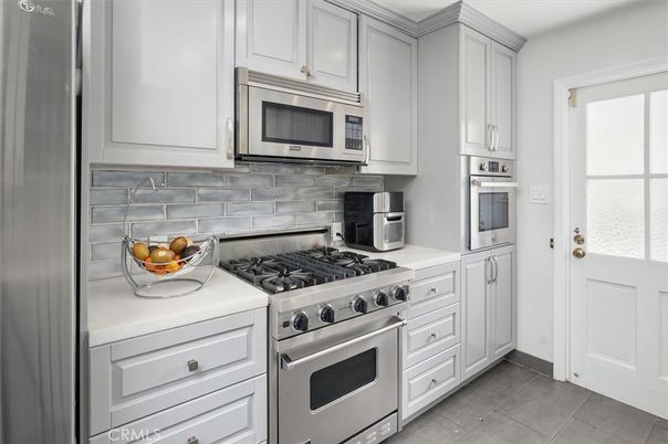 Interior, Kitchen, Stainless Steel Appliances