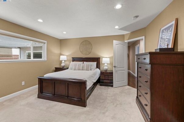 Bedroom, Interior, Recessed Lighting