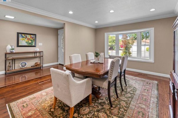 Dining room, Interior, Recessed Lighting, Wood Texture Flooring