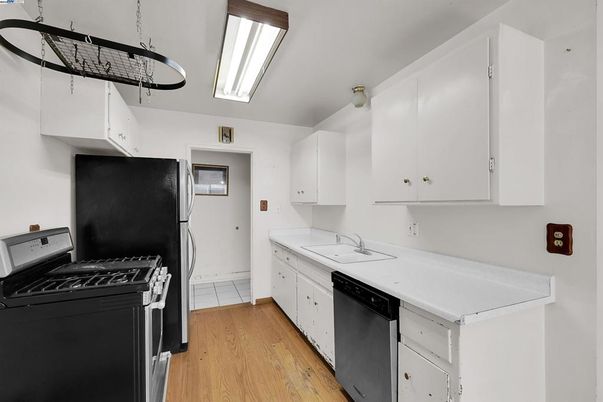 Interior, Kitchen, Wood Texture Flooring