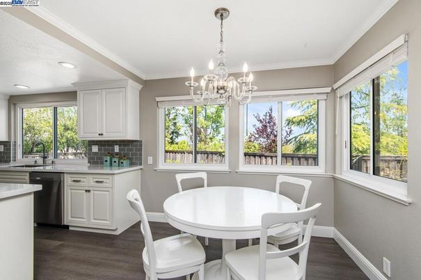 Chandelier, Dining room, Interior, Kitchen, Recessed Lighting, Wood Texture Flooring
