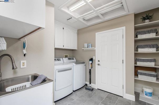 Interior, Utility Closets, Washer
