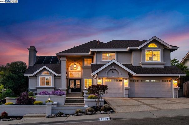 Attached, Exterior, Facade, French Provincial