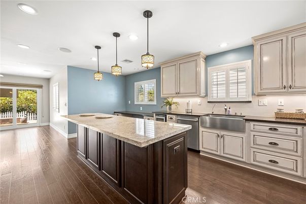 Interior, Kitchen, Pendant Lights, Recessed Lighting, Wood Texture Flooring