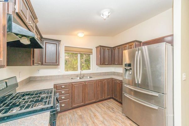 Interior, Kitchen, Stainless Steel Appliances, Wood Texture Flooring