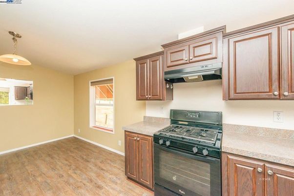 Interior, Kitchen, Pendant Lights, Wood Texture Flooring
