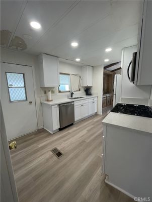 Interior, Kitchen, Recessed Lighting, Wood Texture Flooring