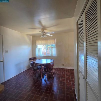 Dining room, Interior