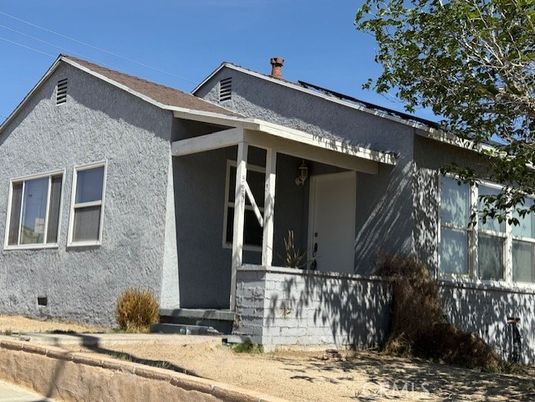 Exterior, Facade, None