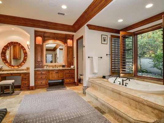 Bathroom, Interior, Recessed Lighting