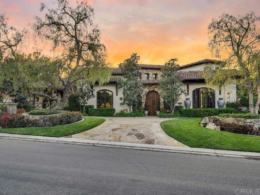 Backyard, Exterior, Facade, Mediterranean