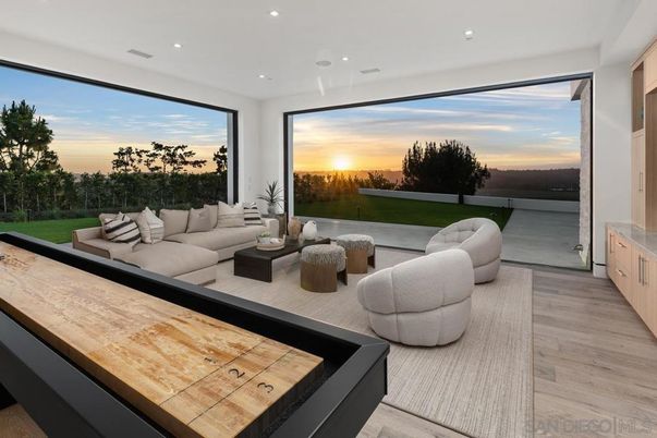 Interior, Living room, Recessed Lighting, Water, Wood Texture Flooring